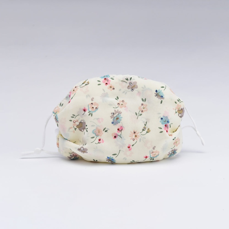 WHITE FLOWERS MASK – MS105